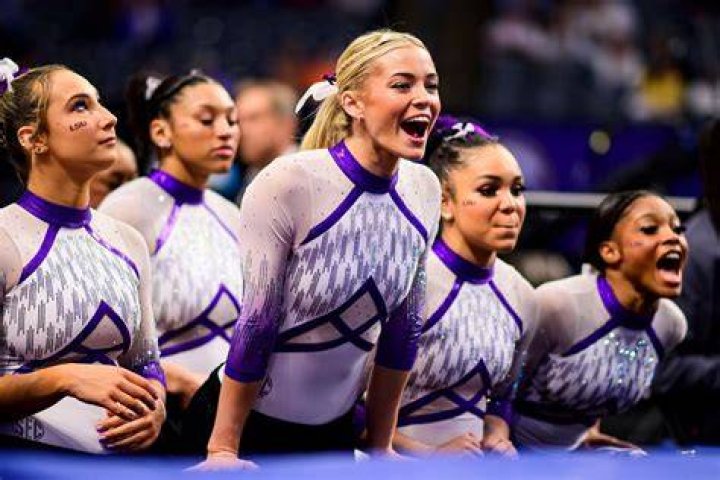 The LSU teammates describe each other as "besties"