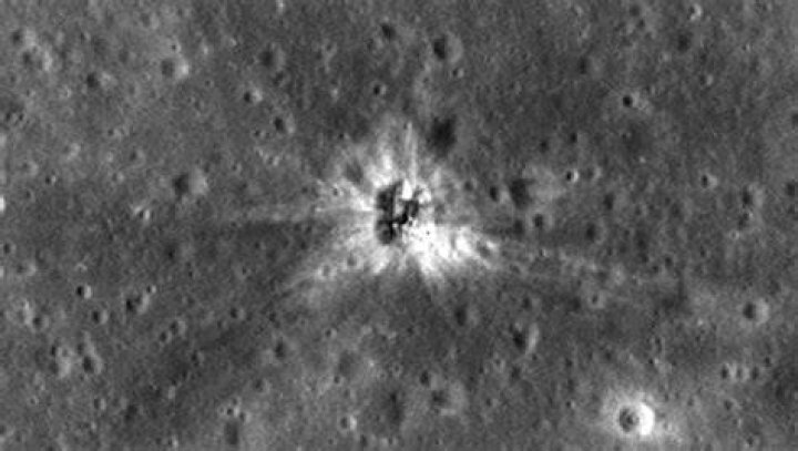 The Luna-25 probe crashed onto the moon's surface in a humiliating blow for Putin