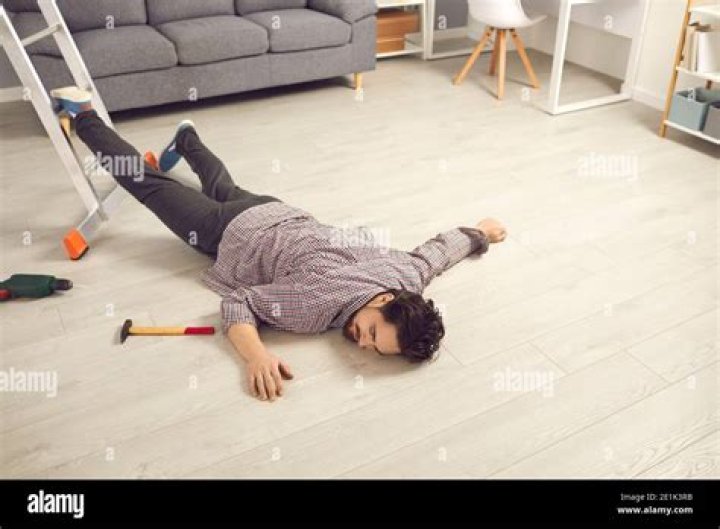 The man fell to the floor instantly