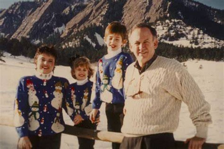 The Ramsey family is seen together shortly before her murder