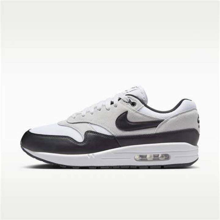The specialty Nike Air Max '97's contain 60cc ink and 1 drop of human blood