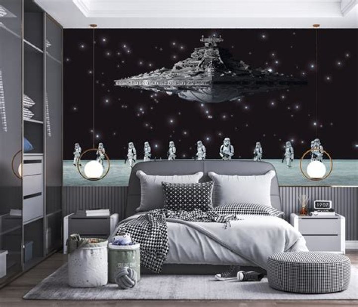 The star in her bedroom