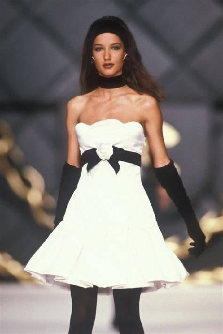 The supermodel wore a teeny-tiny crop top to show off her toned midriff
