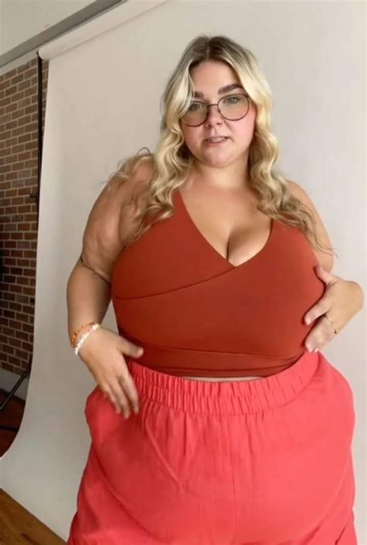 The TikToker modeled the new Skims push-up bra for her followers