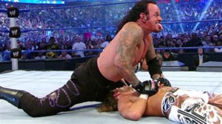 The Undertaker (top) defeated Shawn Michael (bottom) at WrestleMania 26, ending Michaels' career
