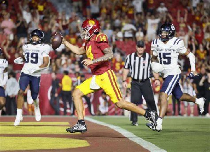 The USC quarterback scooped the Heisman Trophy on Saturday night