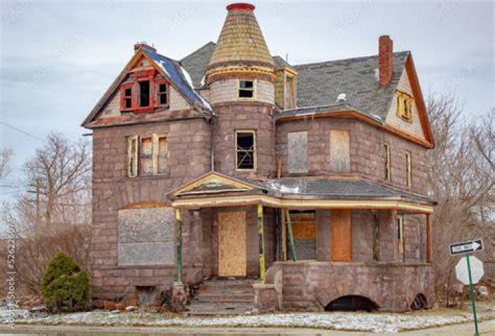  There&rsquo;s abandoned houses, boarded up churches and businesses and across the area