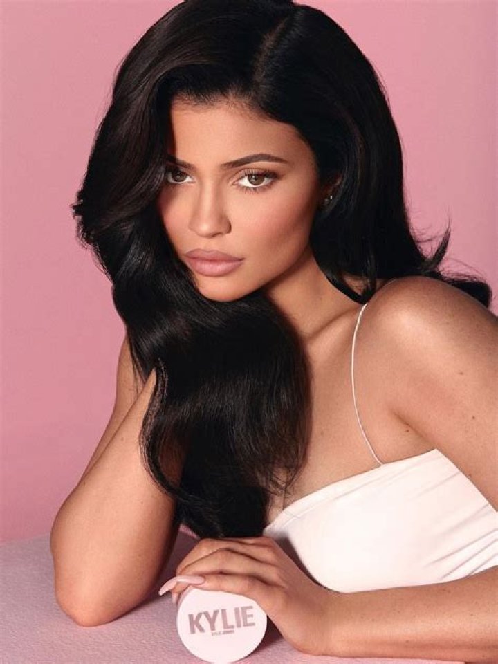 This photo is of Kylie in 2018 when fans were convinced she got a BBL