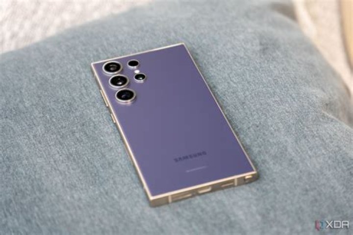 This Samsung phone is a more realistic super smartphone than the dream blower imagined by Brits