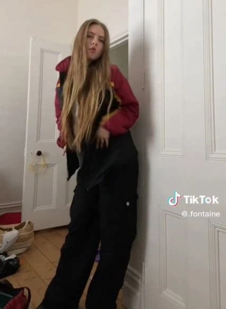 TikTok user Stephanie modeled her 'baggy' work uniform for her followers