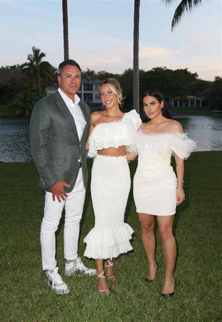 TJ Earle, Ashley Dupr&eacute; and Alix Earle are now a 'well-blended' family