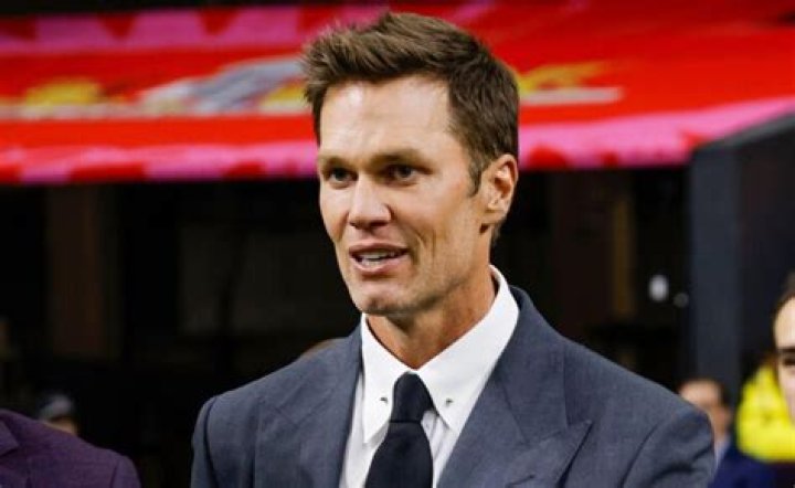 Tom Brady could come out of retirement to replace the injured Garoppolo