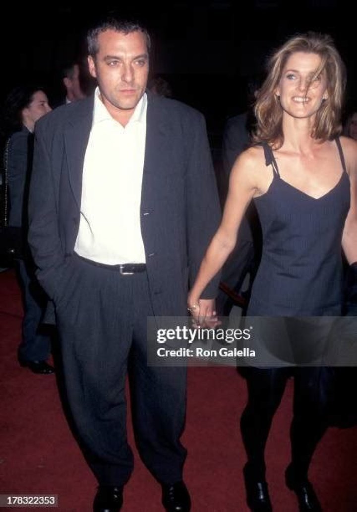 Tom Sizemore and Maeve Quinlan at the the 57th Annual Golden Globe Awards in Beverly Hills, California, on January 23, 2000