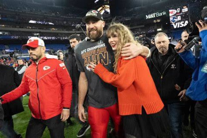 Travis Kelce Reacts to Former Chiefs Teammate Chase Daniel s Invisible String Theory About Taylor Swift