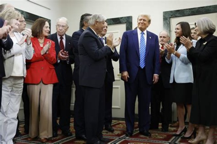 Trump talks with her friends in Miami