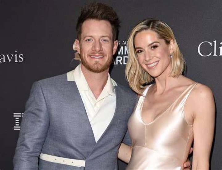 Tyler Hubbard Wife Hayley Stommel Hubbard Reveals Why She Had Her Breast Implants Removed