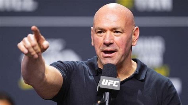 UFC boss Dana White (M) recently told Mike Tyson he'd $1M on Ben Askren beating Jake Paul