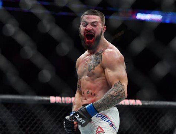 UFC welterweight Mike Perry is seemingly tipping Jake Paul to beat Ben Askren