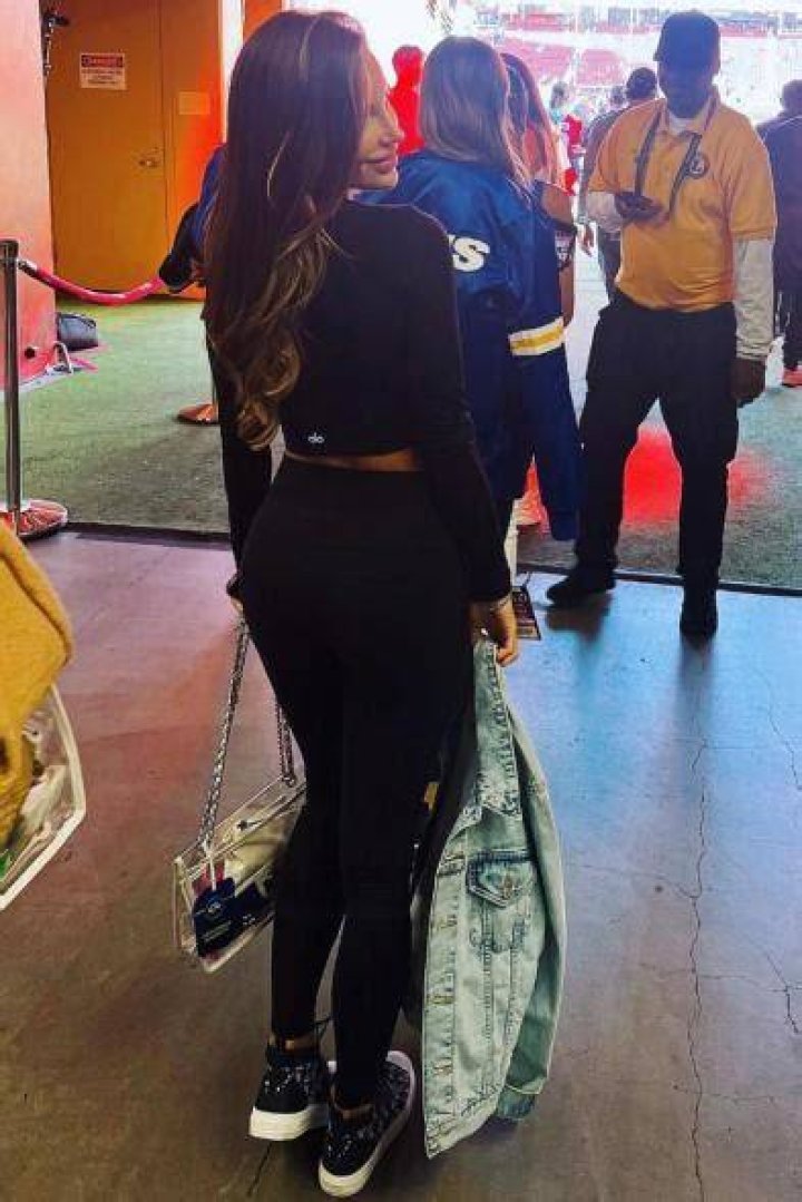 Veronika shared a snap on Instagram of her Putin toilet paper