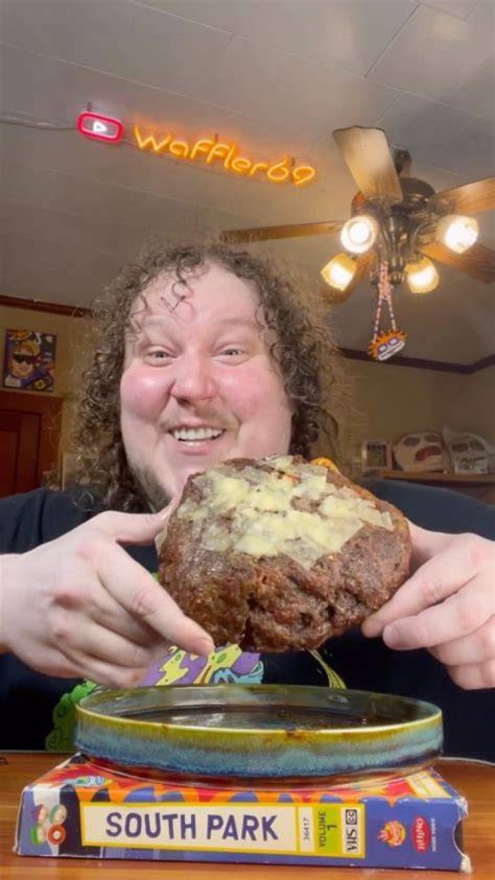 Viral food eater Waffler69 has died at age 33