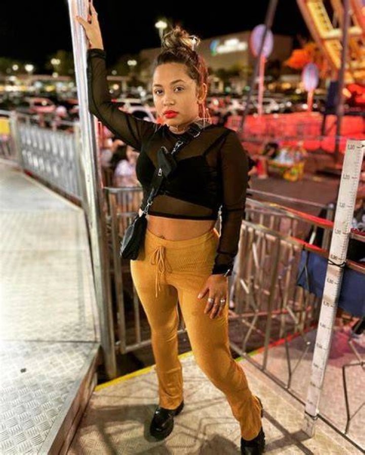 Viral video shows Brenna Azevedo, 26, twerking at her young daughter's birthday party in Brazil