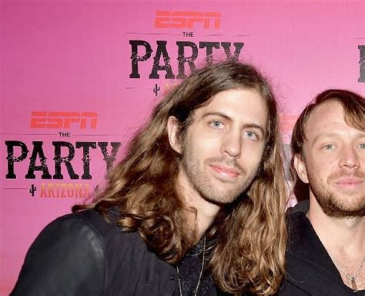 Wayne Sermon Net Worth, Income, Salary, Earnings, Biography, How much money make?