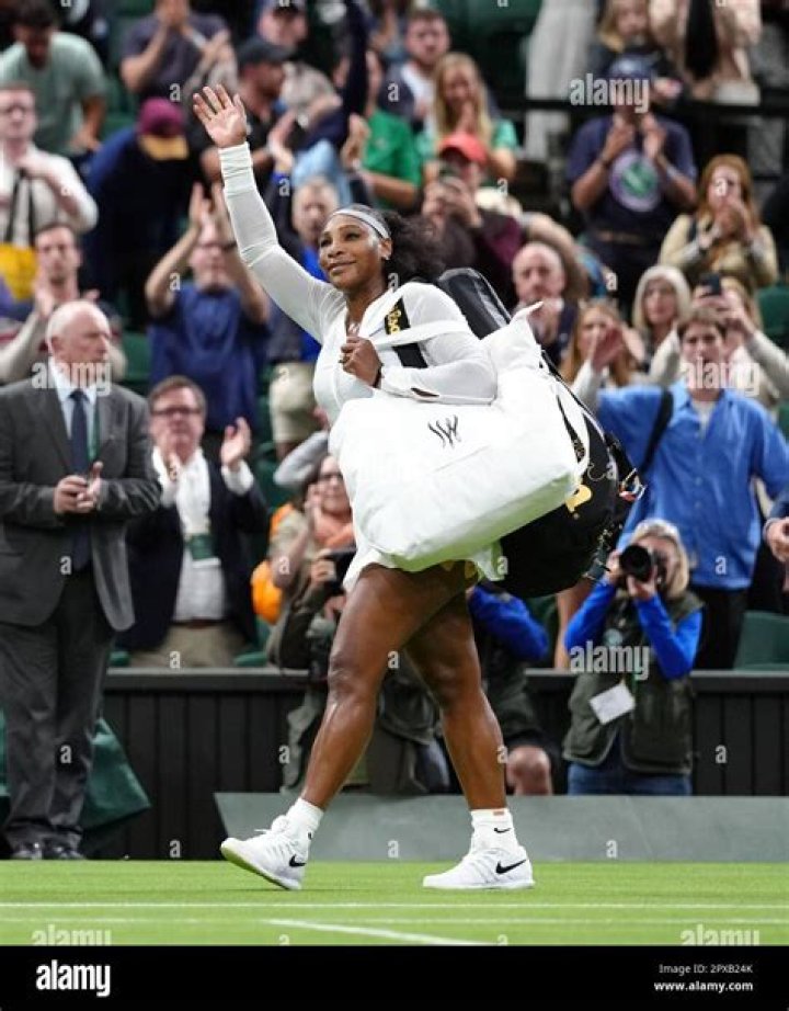 Williams showed off her two bedroom apartment in Paris on Snapchat