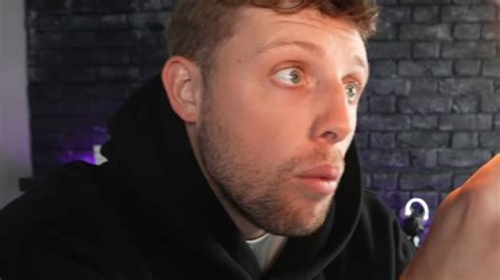 Wroetoshaw has been dubbed the 'fearless Sideman'