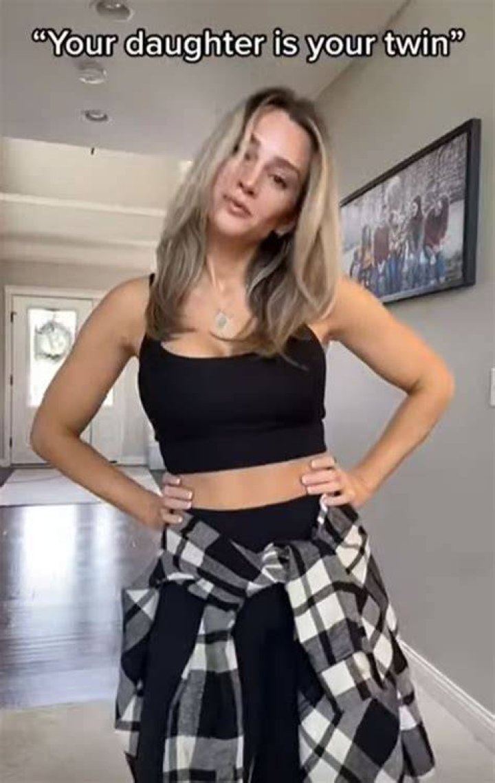 YouTuber Kari posted a video of her and her daughter she had when she was 17