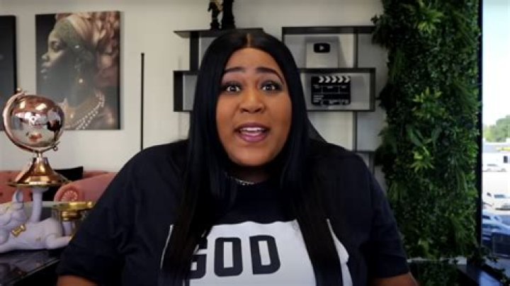 YouTuber Monique Hinton shared a side hustle that involves using a super easy software to design coloring books