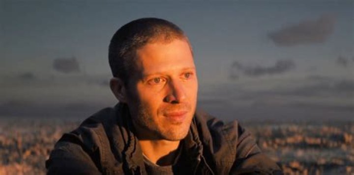 Zach Gilford Breaks Down Riley's Fate on 'Midnight Mass