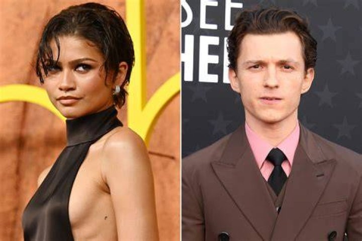 Zendaya and other celebs have helped her feel more confident about her small boobs
