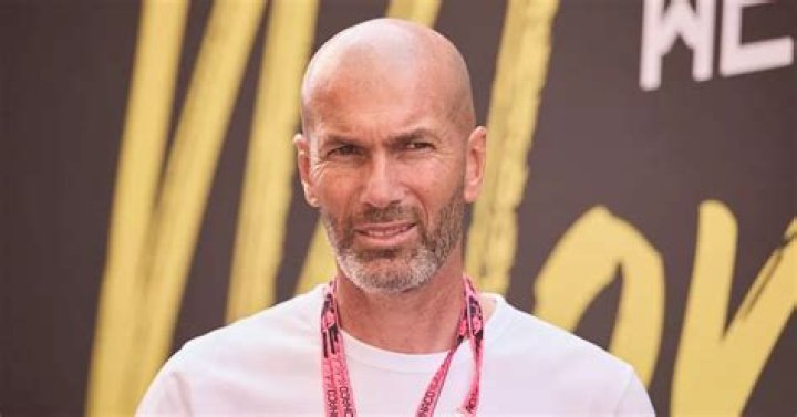 Zinedine Zidane was given the No5 shirt when he signed for Real Madrid in 2001